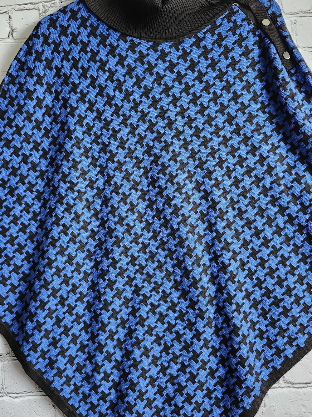 Chico's Blue and Black Houndstooth Poncho